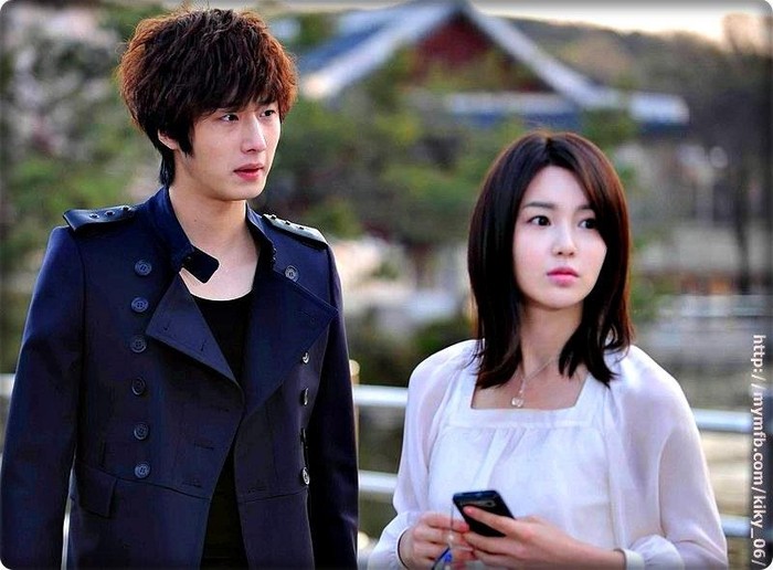 401428_153269228116235_100002994776101_207871_1168919440_n