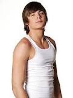 in maieu - Zac Efron