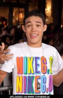 images (6) - roshon fegan