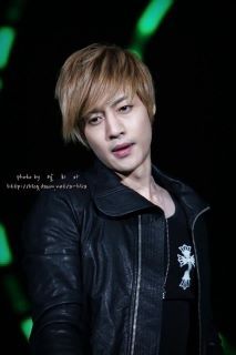 430166_332348996817705_227539103965362_1004875_1094679034_n - Kim Hyun Joong 2012