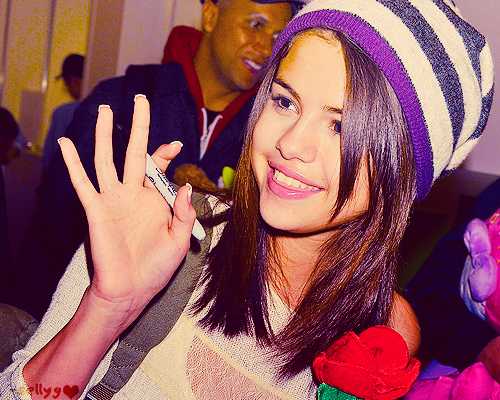 tumblr_lvfkliKbmJ1r2hrs2o1_500 - 0  Selenaaaa xD