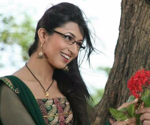 310829_2175320696741_1058547072_2405144_16917429_n - divyanka tripathi