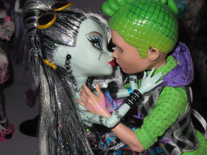 party_surprise_eight_by_childofwestwind-d4ls16t