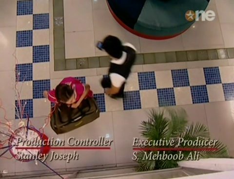 527cf4cc6db1537579cc_29 - GEET - Hui Sabse Parayi - Caps V