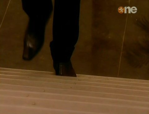 527cf4cc6db1537579cc_42 - GEET - Hui Sabse Parayi - Caps V