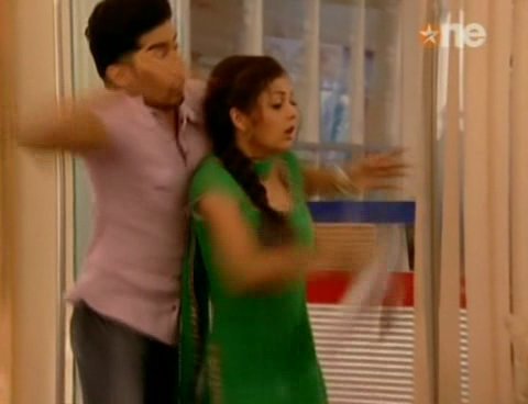 2e4332d564a9d45b3b4f_16