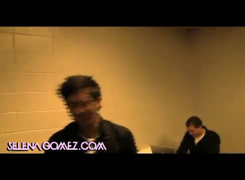 bscap0040 - Behind The Scenes Of Jingle Ball 2010-SC