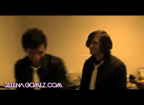 bscap0046 - Behind The Scenes Of Jingle Ball 2010-SC