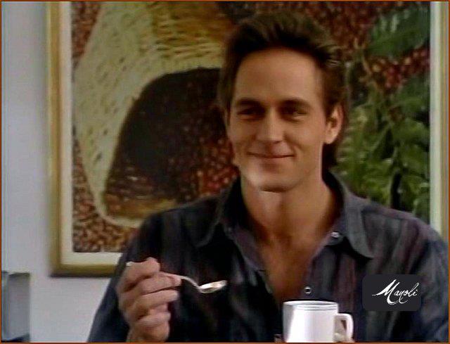 297953_150413161723759_132941760137566_216607_720853334_n - Guy Ecker