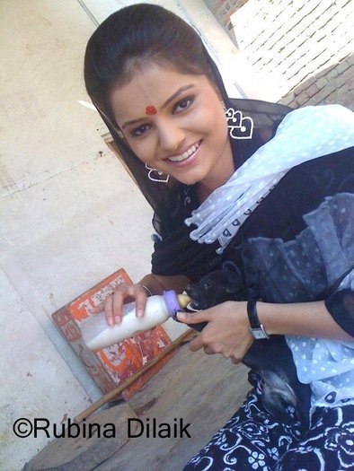 Rubina & Avinash in Love [82]