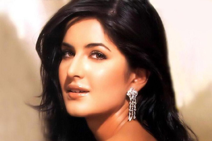 Download katrina kaif wallpaper free