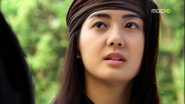 32021_116822575017425_100000690484047_136852_7129600_n - Koreea love