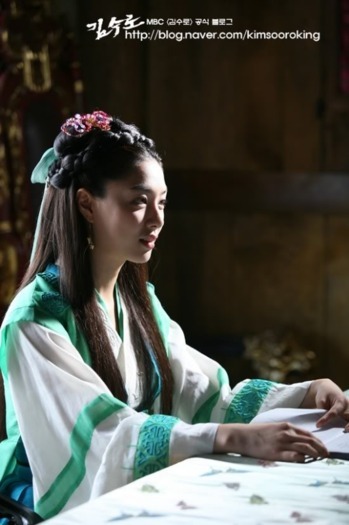 42396126_TMIOOCOQY - Koreea love