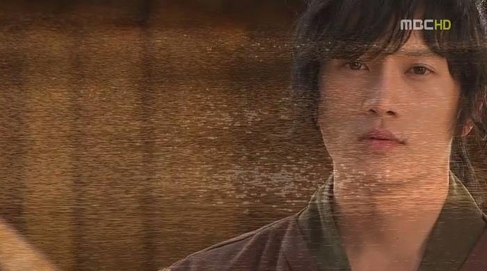 44298532_WFFFCFVQB - Koreea love