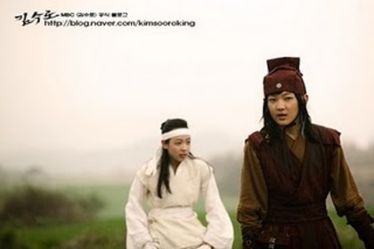 kim sooro king16
