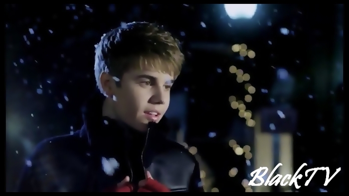 [intrand in camera] Oups`! Deranjez?