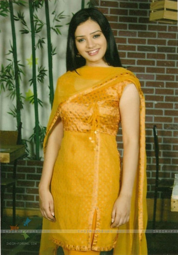 sukirti kandpal-dr.rihddima gupta2[2008-2009]