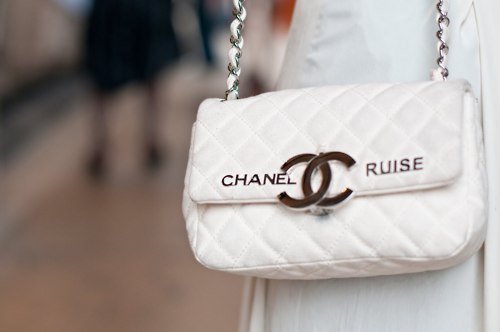 283127_191600150899385_150516628341071_529388_1706090_n - Chanel