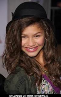 images (7) - Zendaya Coleman