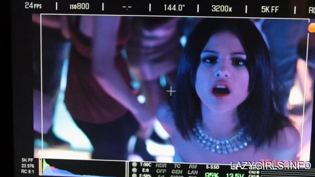 selena_gomez_hit_the_lights_behind_the_scenes_music_video_screen_capture_qz6i901.sized - Hit the lights selena gomez