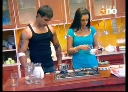 dilmilgaye-2ndsept-hq-xvid-desi9-30 - Dill Mill Gaye