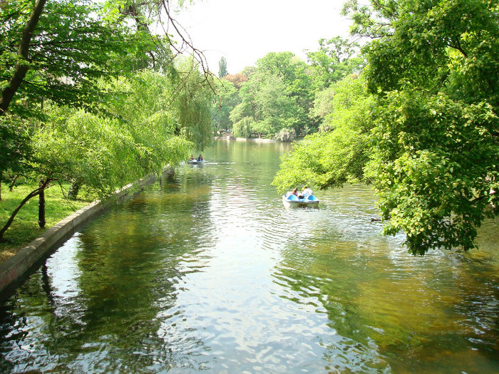 066 - PARCUL CISMIGIU BUCURESTI