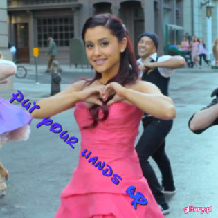 0108378345 - Ariana Grande