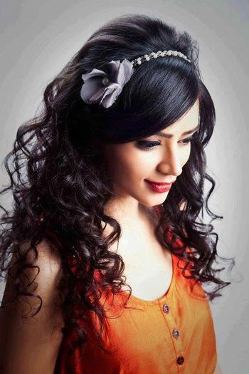 429275_280102635395112_191382827600427_653505_334040360_n - Sukirti Kandpal In Magazine Cover - Style Peak March