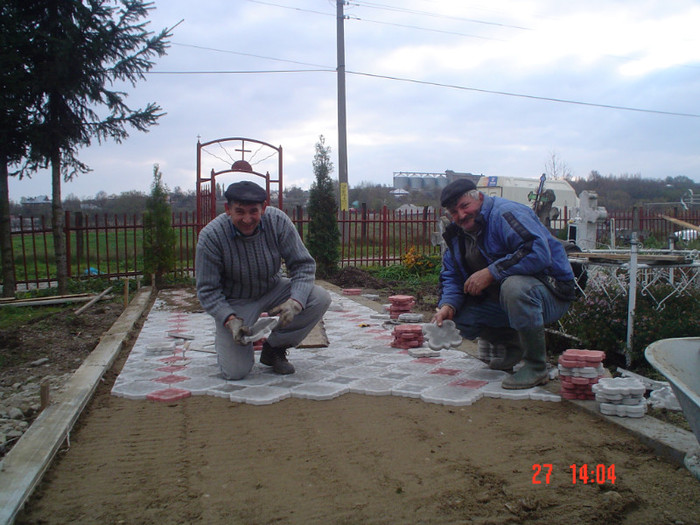 DSC02662 - Foto CIMITIR ALEI PORTI CLOPOTNITA 2010 Noembrie