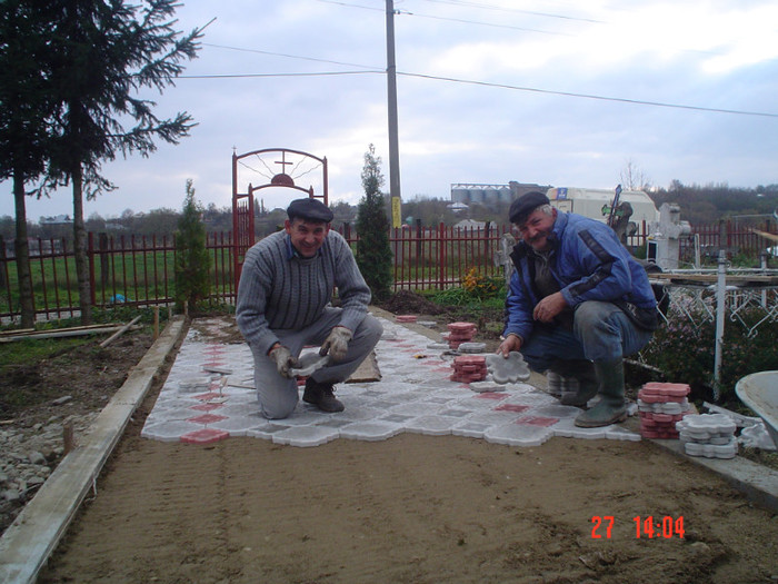 DSC02663 - Foto CIMITIR ALEI PORTI CLOPOTNITA 2010 Noembrie