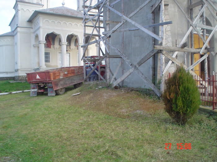 DSC02676 - Foto CIMITIR ALEI PORTI CLOPOTNITA 2010 Noembrie