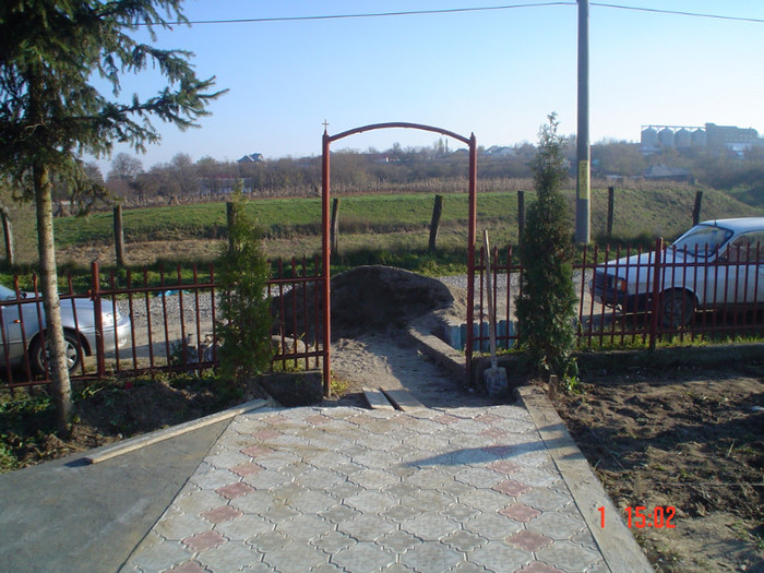 DSC02762 - Foto CIMITIR ALEI PORTI CLOPOTNITA 2010 Noembrie