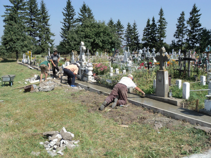 DSC09625 - Foto CIMITIR ALEI PORTI CLOPOTNITA 2011 Noembrie