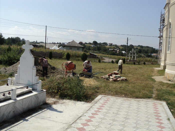 DSC09630 - Foto CIMITIR ALEI PORTI CLOPOTNITA 2011 Noembrie