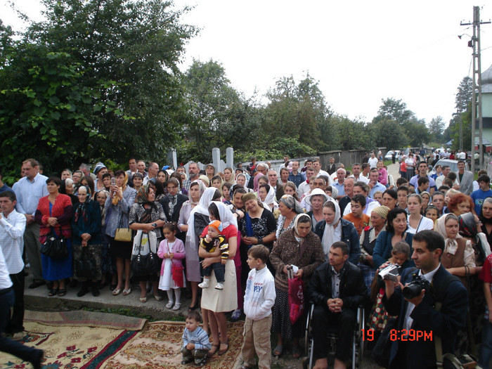DSC00797 - Sfintirea Bisericii din Soimaresti 2011