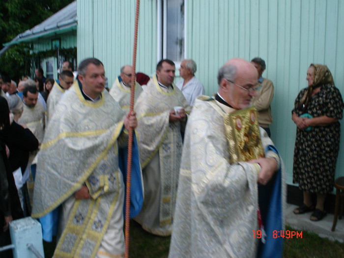 DSC00814 - Sfintirea Bisericii din Soimaresti 2011