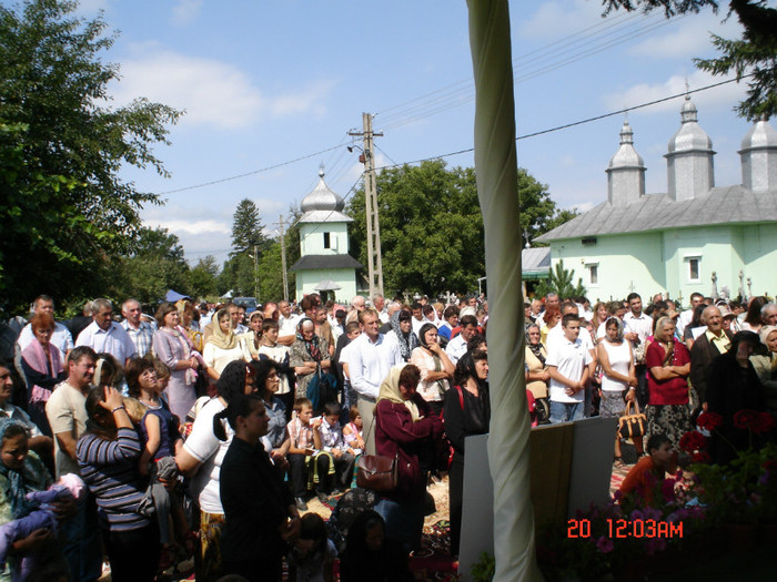 DSC00877 - Sfintirea Bisericii din Soimaresti 2011