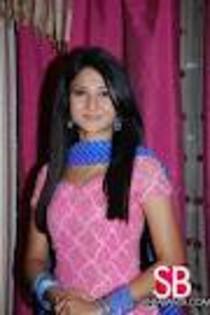 E petrecere diseara?