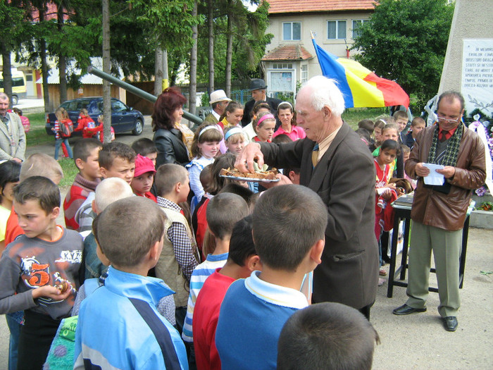 IMG_1085 - Ziua eroilor 2010