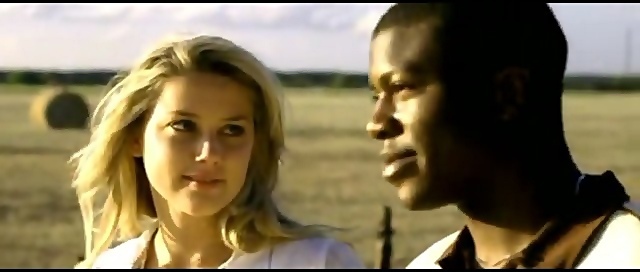 Bird: Să fim cu tine. - The first part of the movie