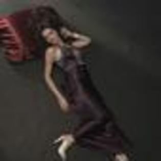 frances-ondiviela-202996l-thumbnail_gallery