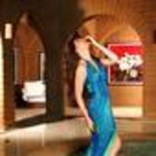 frances-ondiviela-581343l-thumbnail_gallery
