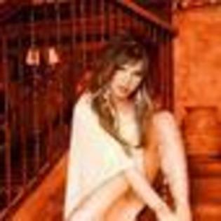 frances-ondiviela-950199l-thumbnail_gallery
