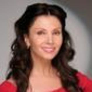 frances-ondiviela-978517l-thumbnail_gallery