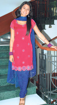 13565_101298913232224_100000563478820_37002_5784677_n