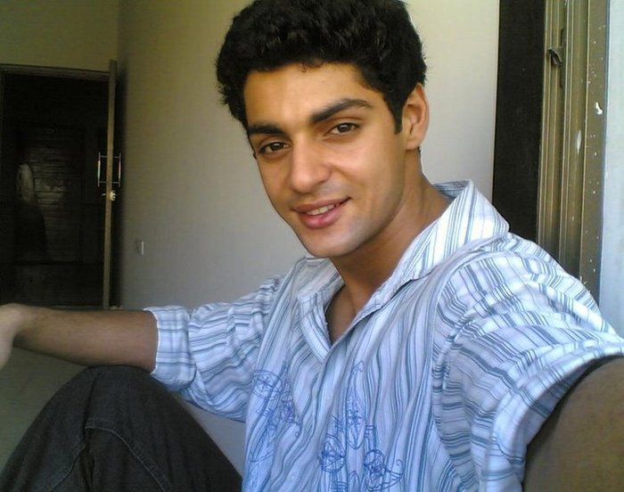 26314_383494507878_91706892878_3894685_3215790_n - KARAN WAHI