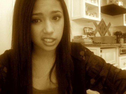 164649_153200461394868_152960398085541_249160_2275359_n - jasmine V3