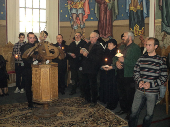 DSC05792 - Diverse slujbe din saptamana patimilor pana la Izvor 2011