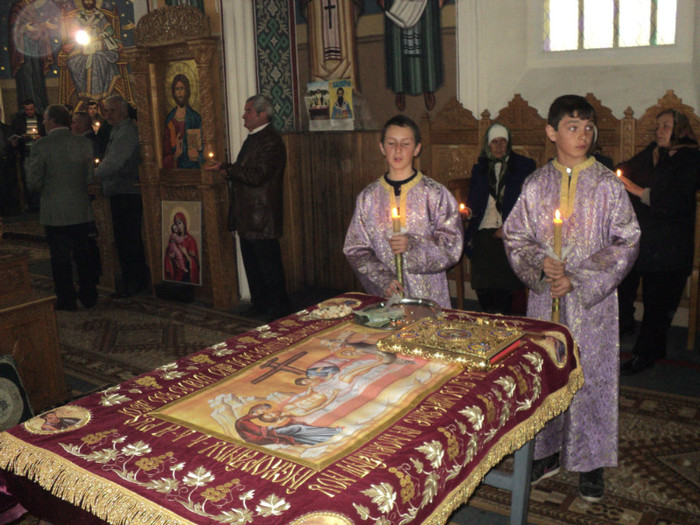 DSC05801 - Diverse slujbe din saptamana patimilor pana la Izvor 2011