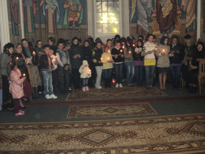 DSC05805 - Diverse slujbe din saptamana patimilor pana la Izvor 2011